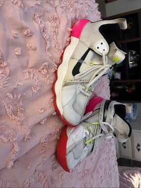 Nike volleyball shoes
